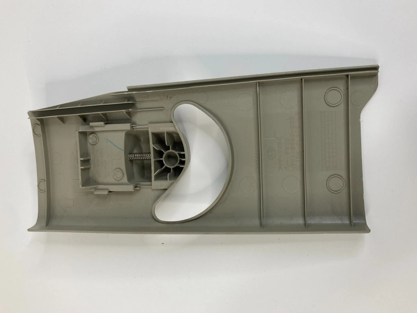07 08 INFINITI G35 FRONT LEFT PILLAR UPPER SEAT BELT ADJUSTER H711-5982-200