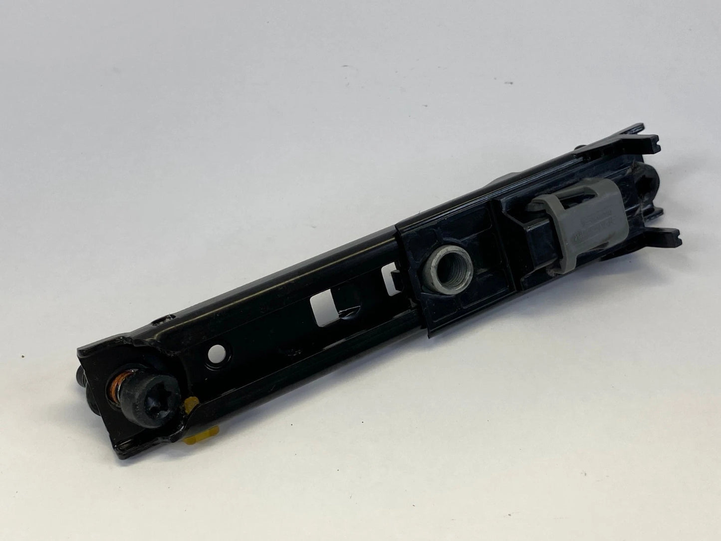 2010-2017 CHEVROLET EQUINOX SEAT BELT HEIGHT REGULATOR LEFT OEM FACTORY 13577245