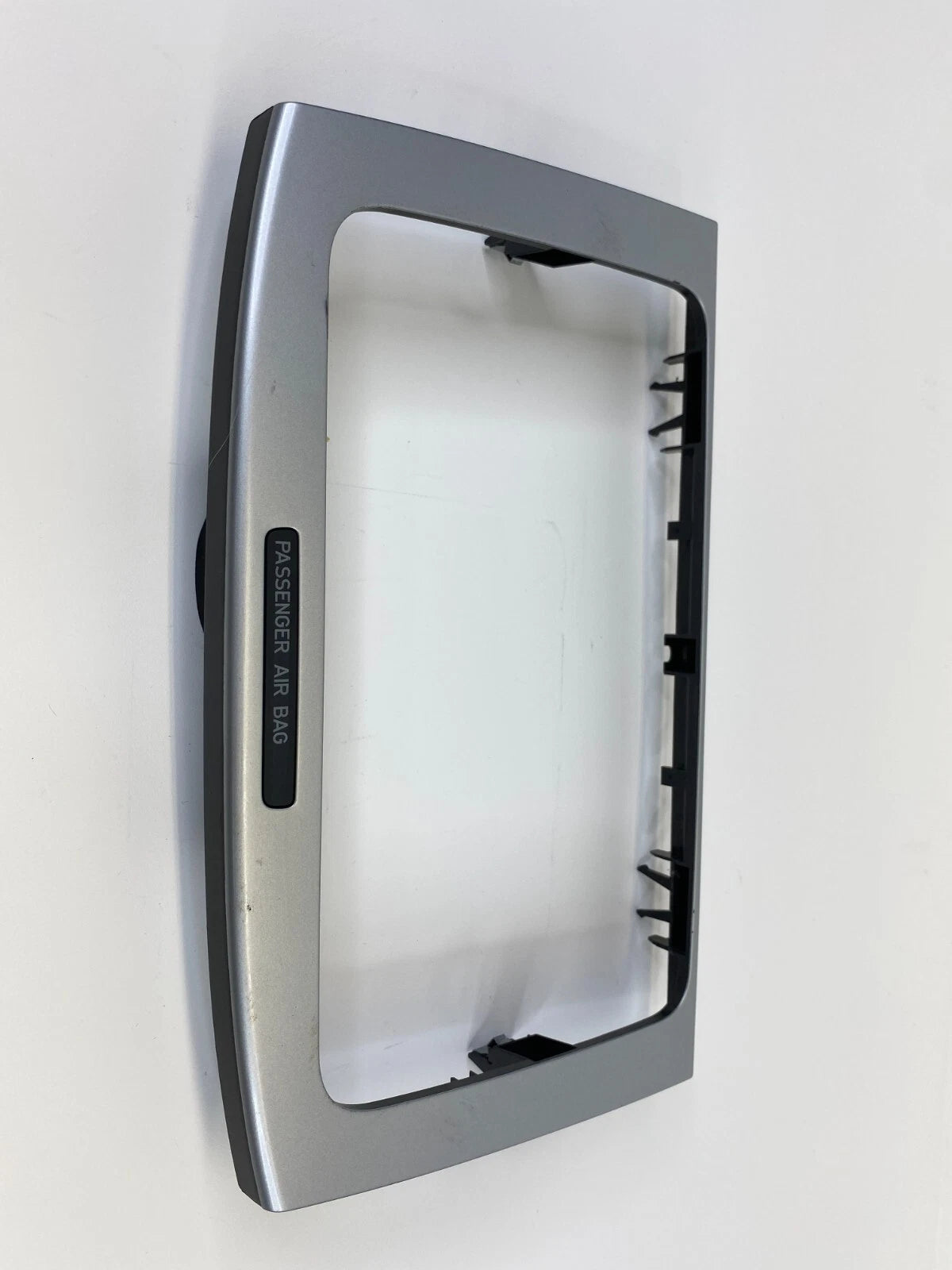 2009-2011 VOLKSWAGEN CC CENTER DASH RADIO PANEL TRIM COVER BEZEL 3C0-858-069 OEM