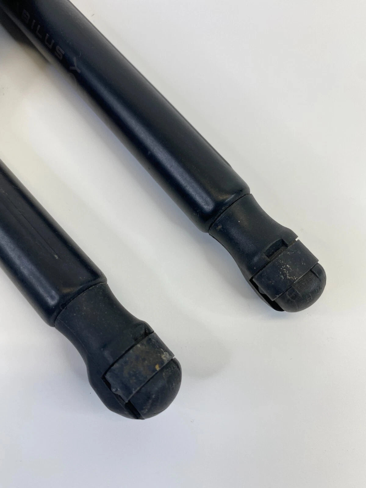07 08 09 10 11 12 DODGE CALIBER TRUNK LIFT SUPPORT CYLINDER SHOCK STRUT PAIR OEM
