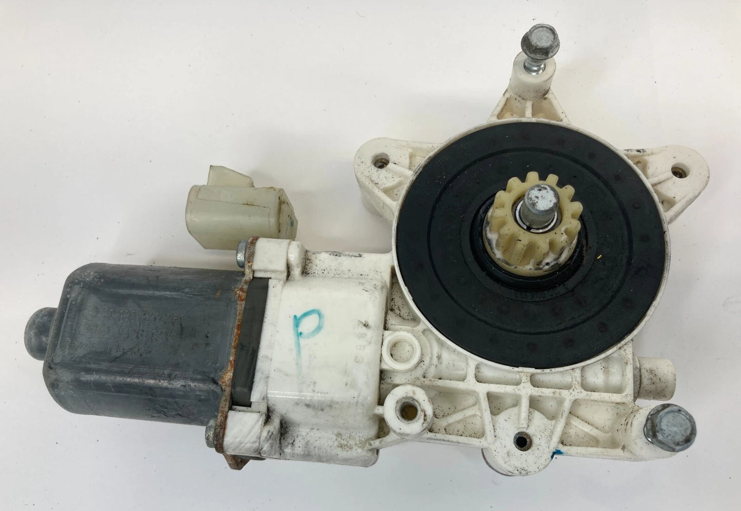 2006-2013 CHEVROLET IMPALA FRONT RIGHT SIDE DOOR POWER WINDOW MOTOR 0130822261