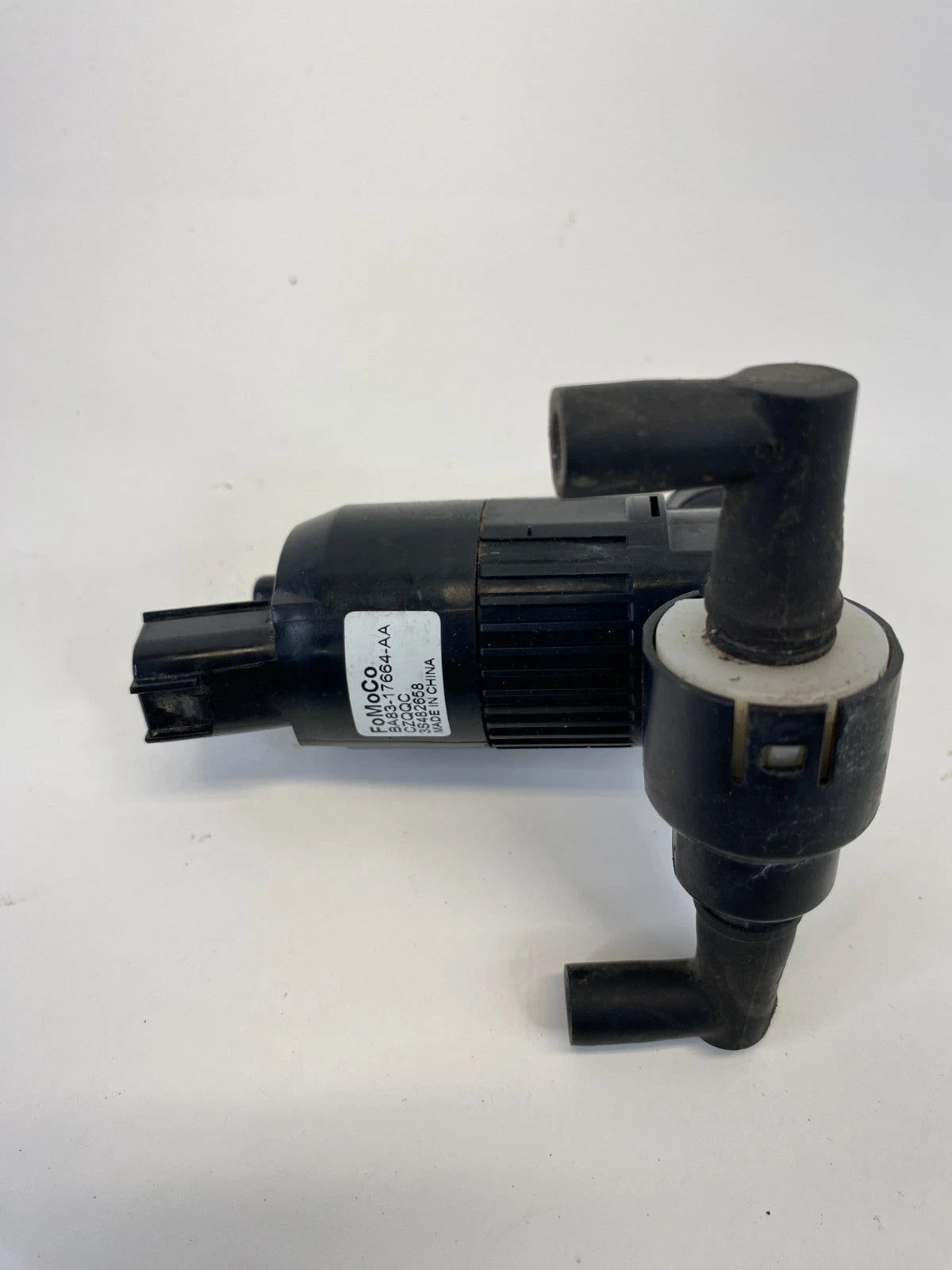 13-19 FORD EXPLORER INTERCEPTOR UTILITY WINSHIELD WIPER WASHER PUMP BA8317664AA