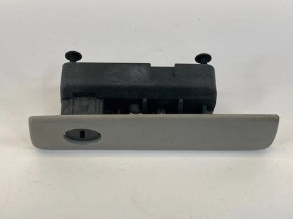 2009-2014 VOLKSWAGEN ROUTAN GLOVE BOX STORAGE COMPARTMENT HANDLE LATCH OEM