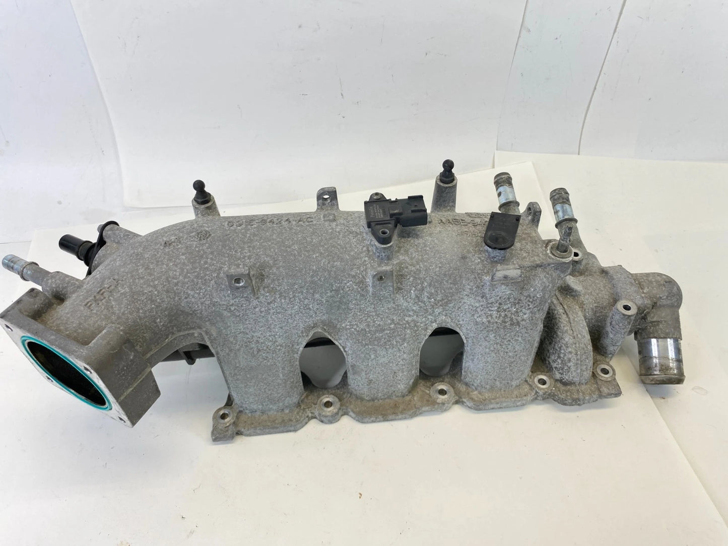 13-19 FORD EXPLORER 3.5L TURBO AIR INTAKE MANIFOLD UPPER PLENUM AA5E-9424-FA OEM