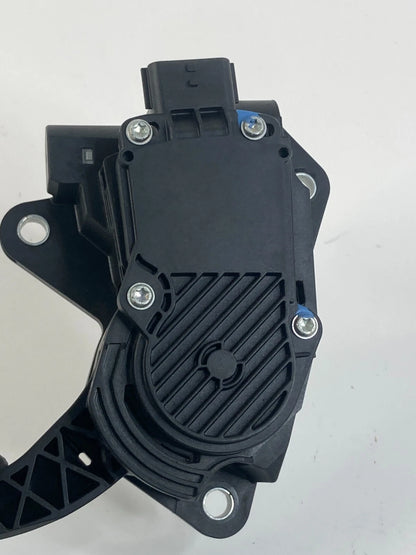 2009-2014 NISSAN MAXIMA SEDAN ACCELERATOR THROTTLE PEDAL ASSEMBLY 180029HA0A OEM