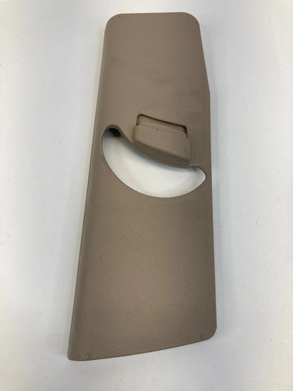 05-10 KIA SPORTAGE FRONT RIGHT UPPER PILLAR SEAT BELT COVER TRIM 85831-1F300 OEM