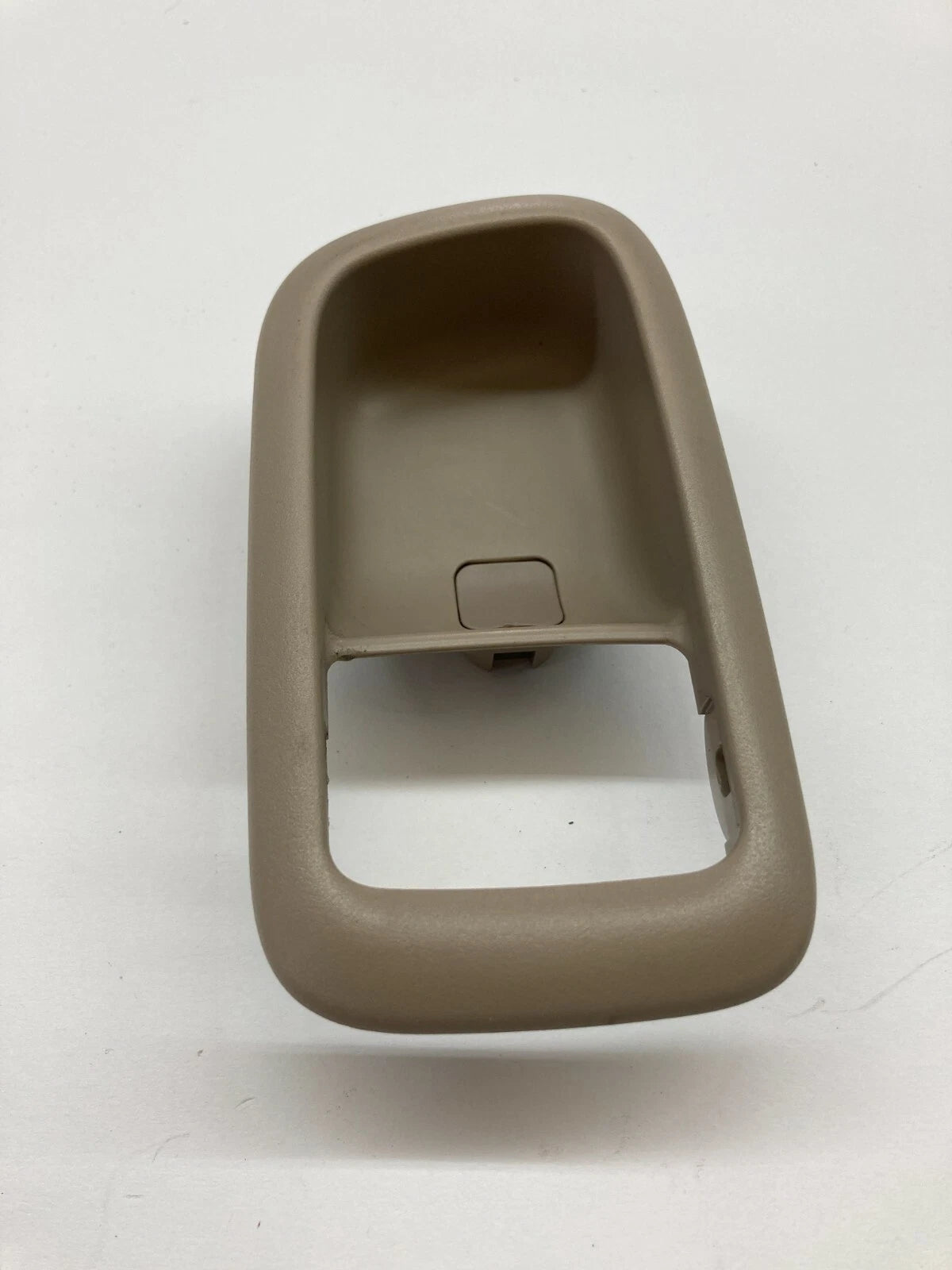 1997-2001 LEXUS ES300 FRONT RR RIGHT PASSENGER INSIDE DOOR HANDLE BEZEL TRIM OEM