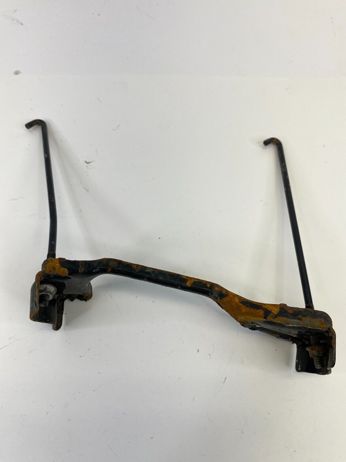 2017 2018 2019 Nissan Sentra Battery Hold Down Retainer Support Bracket OEM