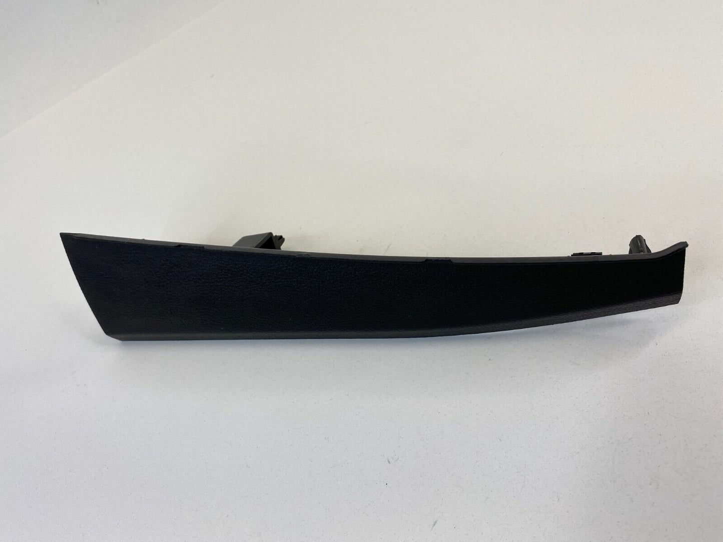 2013-2015 Ford Fusion SE Sedan 4-DR Right Pillar Cover Molding DS73-F026A22-A