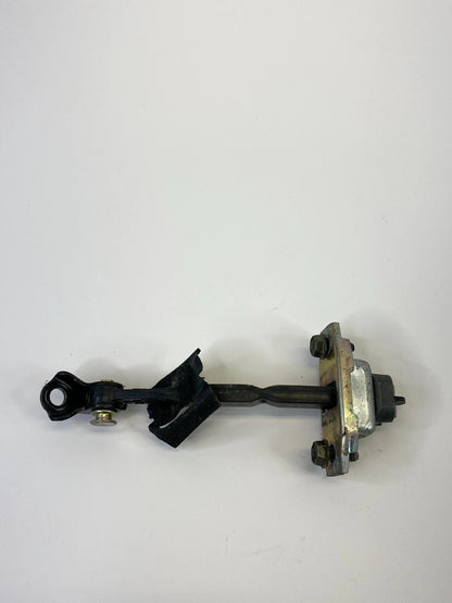 2002 2003 LEXUS ES300 REAR RIGHT SIDE DOOR CHECK STOP STOPPER DETENT ASSY OEM