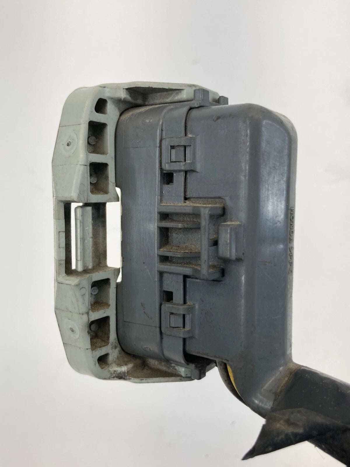 99-04 HONDA ODYSSEY 3.5L V6 AT FWD ABS ANTI LOCK BRAKE PUMP RELAY PLUG CONNECTOR