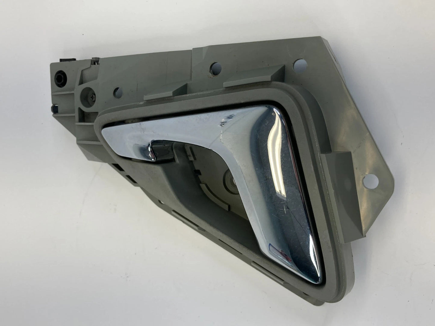 2005-2010 HONDA ODYSSEY FRONT RIGHT PASSENGER INTERIOR DOOR HANDLE W BEZEL OEM