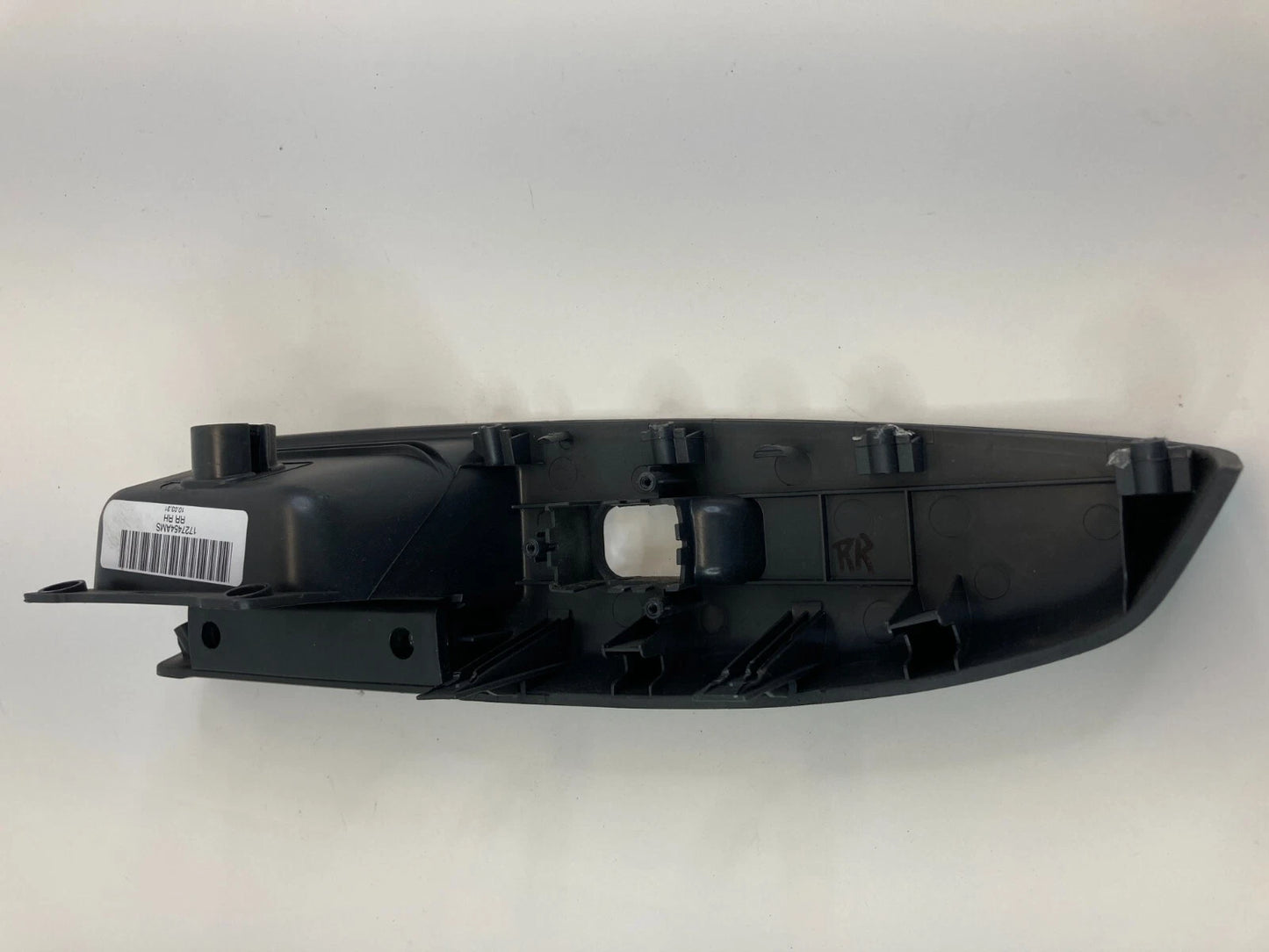 10-13 KIA SOUL REAR RIGHT SIDE DOOR WINDOW SWITCH BEZEL TRIM COVER 83360-2K000