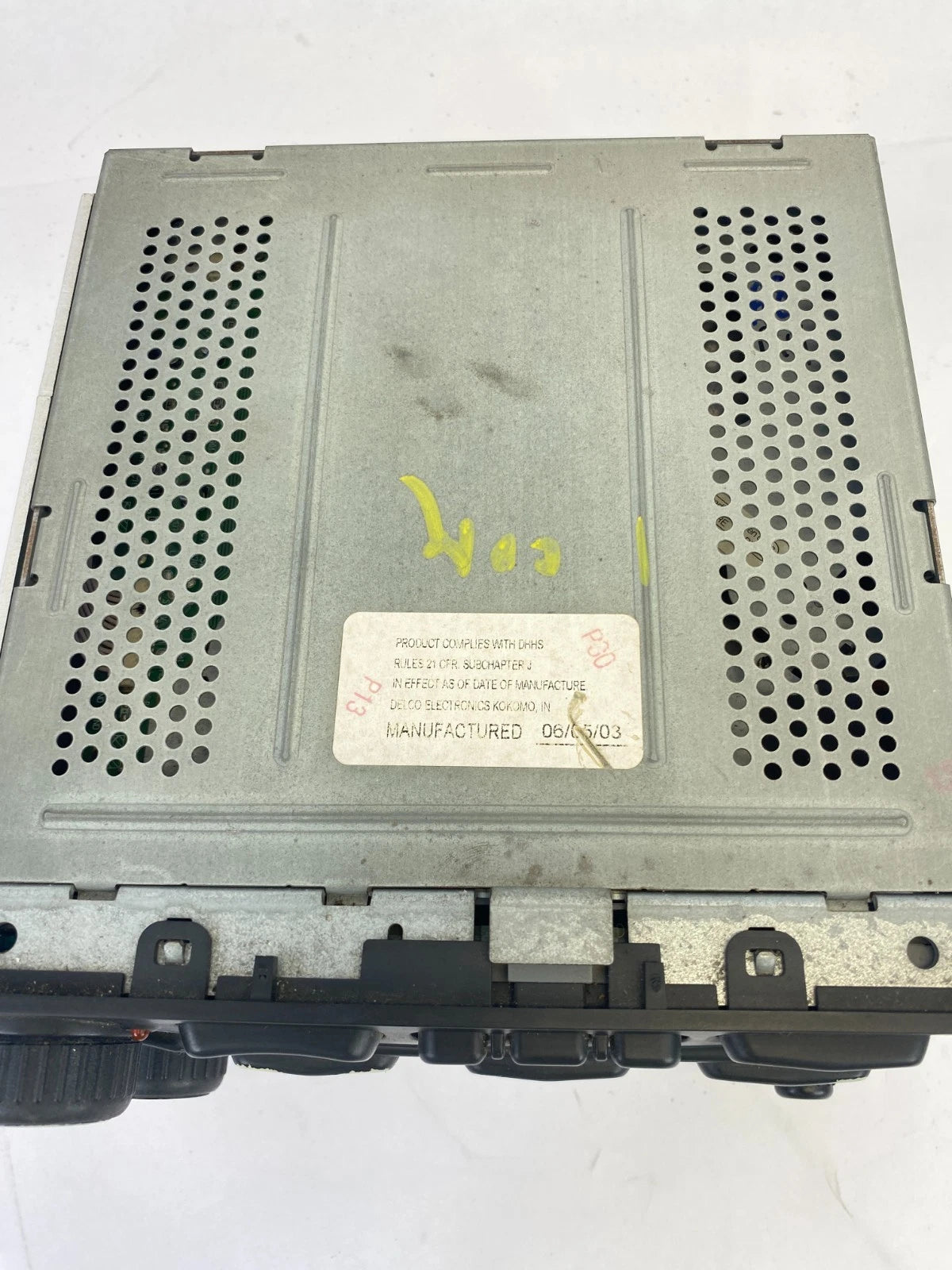 2003-2006 CHEVROLET TAHOE YUKON AM/FM RADIO RECEIVER CD DISC PLAYER 25753974 OEM