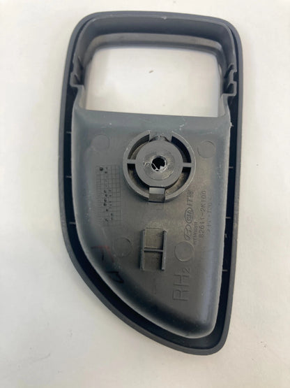 10-13 KIA SOUL FRONT RIGHT SIDE INNER DOOR HANDLE COVER BEZEL TRIM 82611-2K100
