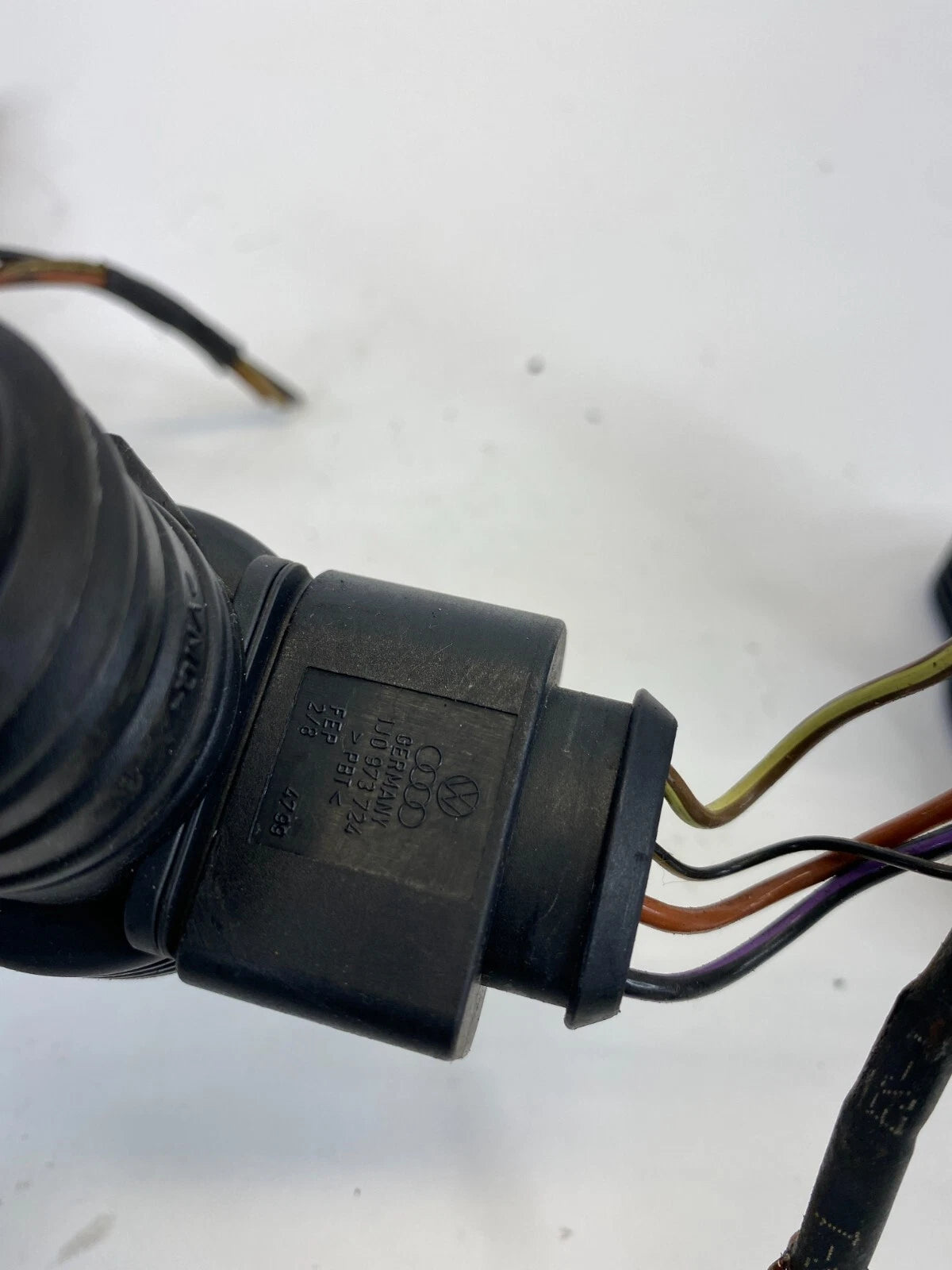 2001-2005 VOLKSWAGEN BEETLE 1.8L AT ENGINE IGNITION COILS SET 4 PIECES OEM