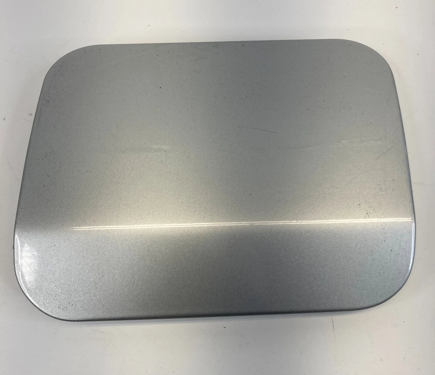 2005 06 07 08 09 2010 CHRYSLER 300 FUEL FILLER DOOR GAS TANK CAP COVER LID OEM