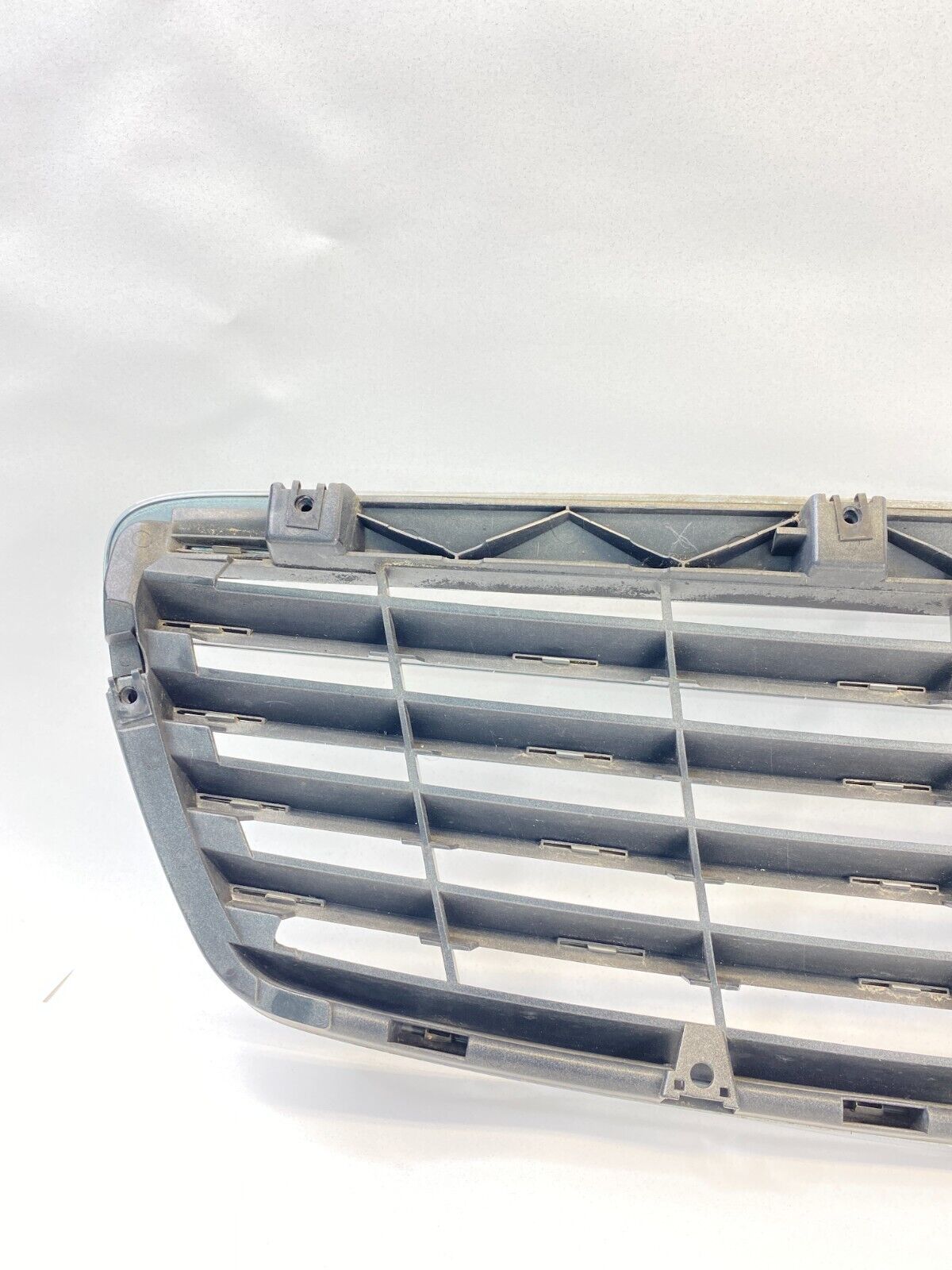 2003-2006 Mercedes-Benz E 500 Front Hood Upper Grill Grille A2118800383 OEM