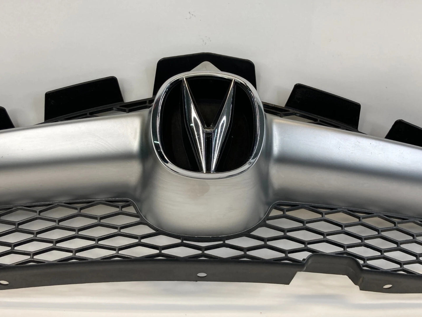 2004 2005 2006 ACURA MDX FRONT UPPER GRILL GRILLE W/ EMBLEM 71120-S3XA-A100 OEM