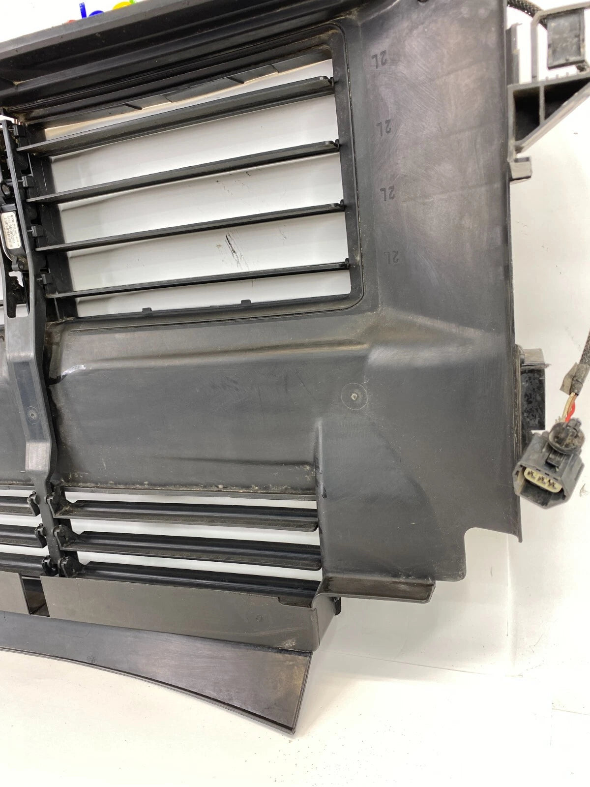 2012-2014 FORD FOCUS RADIATOR ACTIVE VENT GRILLE SHUTTER ASSEMBLY BM51-8475-AD