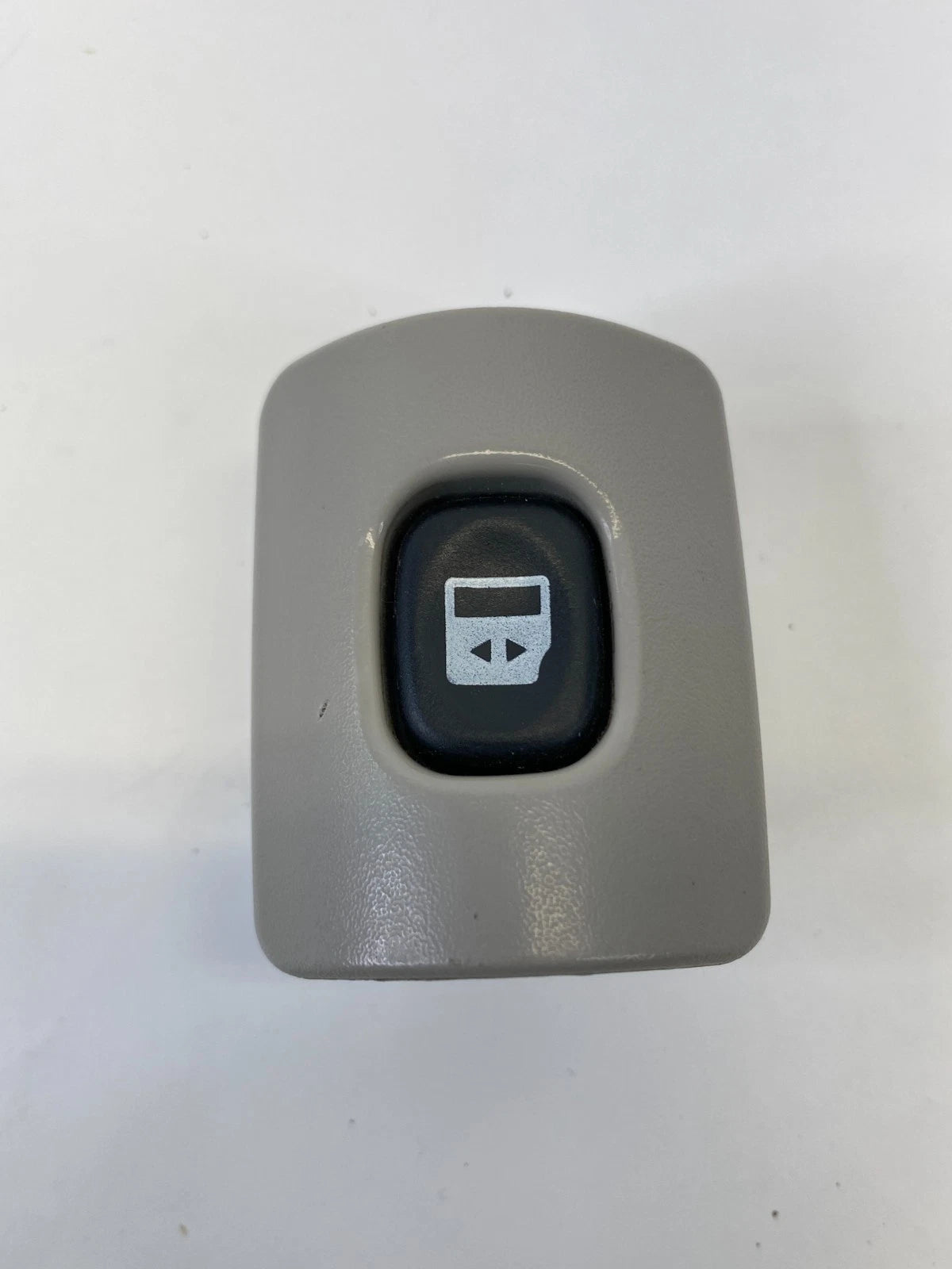 2012-2020 DODGE GRAND CARAVAN POWER SLIDING DOOR SWITCH BUTTON CONTROL BEZEL OEM