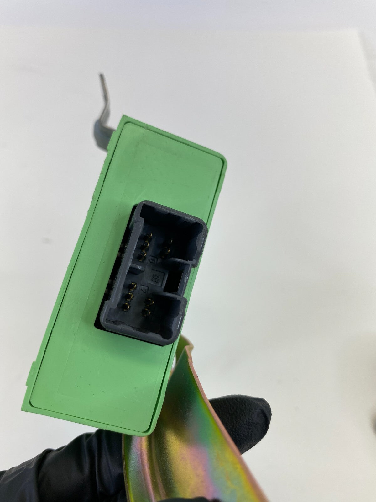 1998-2005 Lexus GS300 Relay Running Light Control Module 82642-33020 OEM