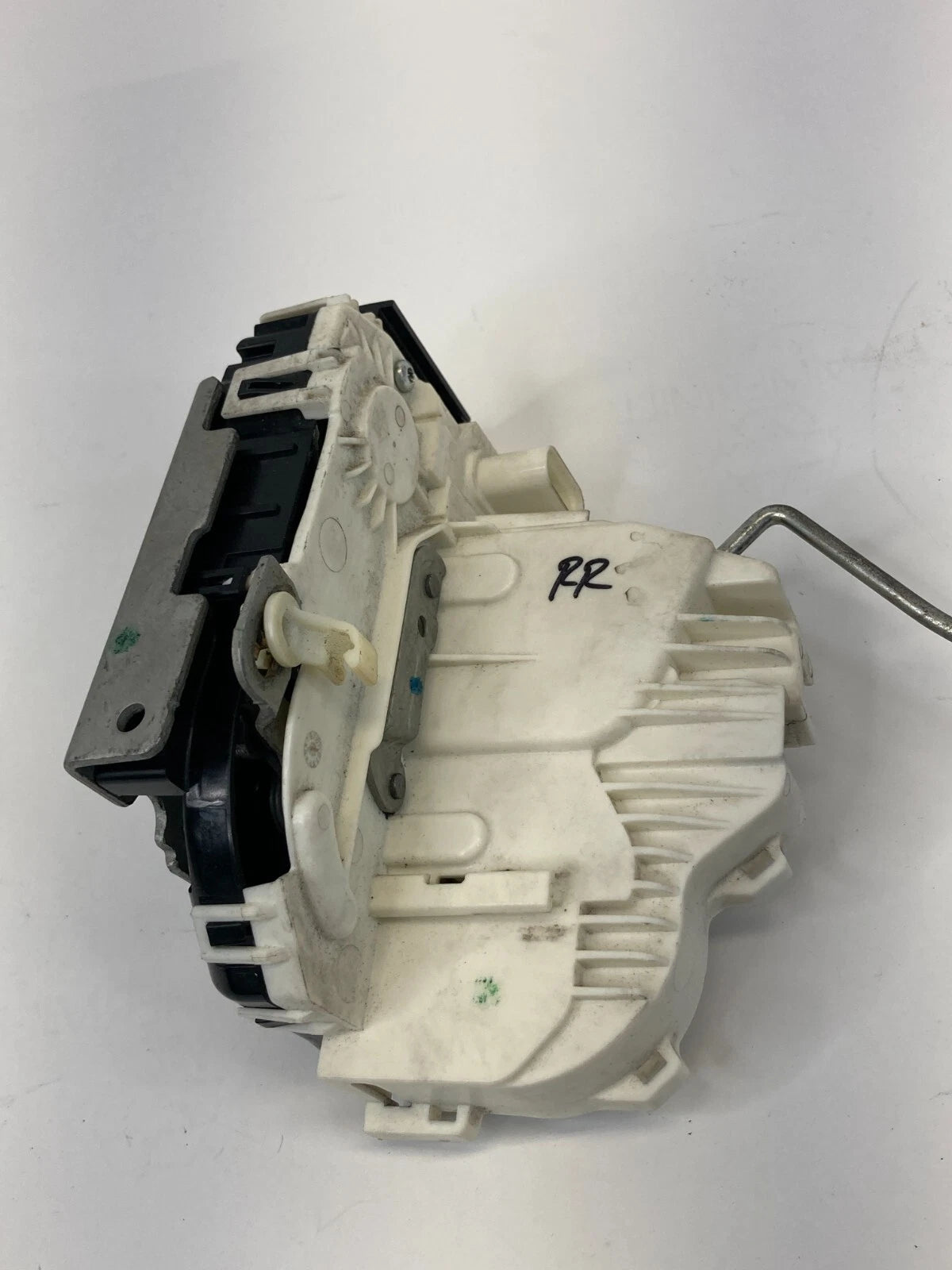 2011-2014 DODGE AVENGER REAR RIGHT DOOR LOCK LATCH ACTUATOR 04589696AD OEM