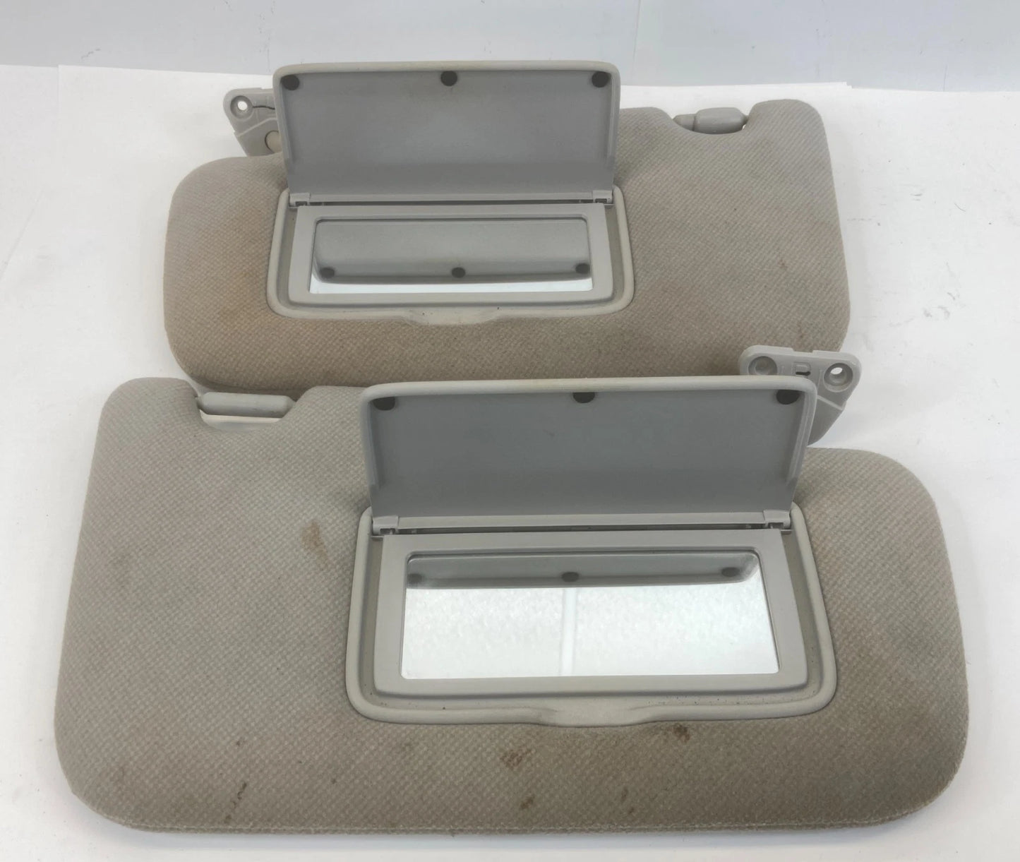 2013-2017 NISSAN SENTRA DRIVER & PASSENGER SUNVISOR PAIR LH RH W/O SUNROOF OEM