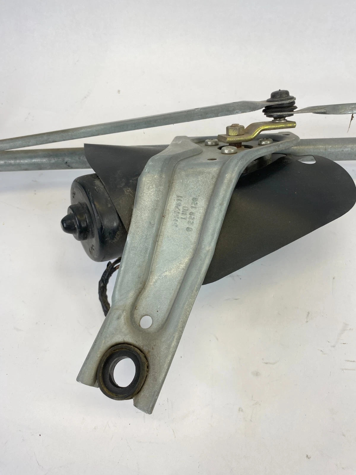 2002-2008 MINI COOPER S WINSHIELD WIPER LINKAGE TRANSMISSION W/ MOTOR ASSY OEM