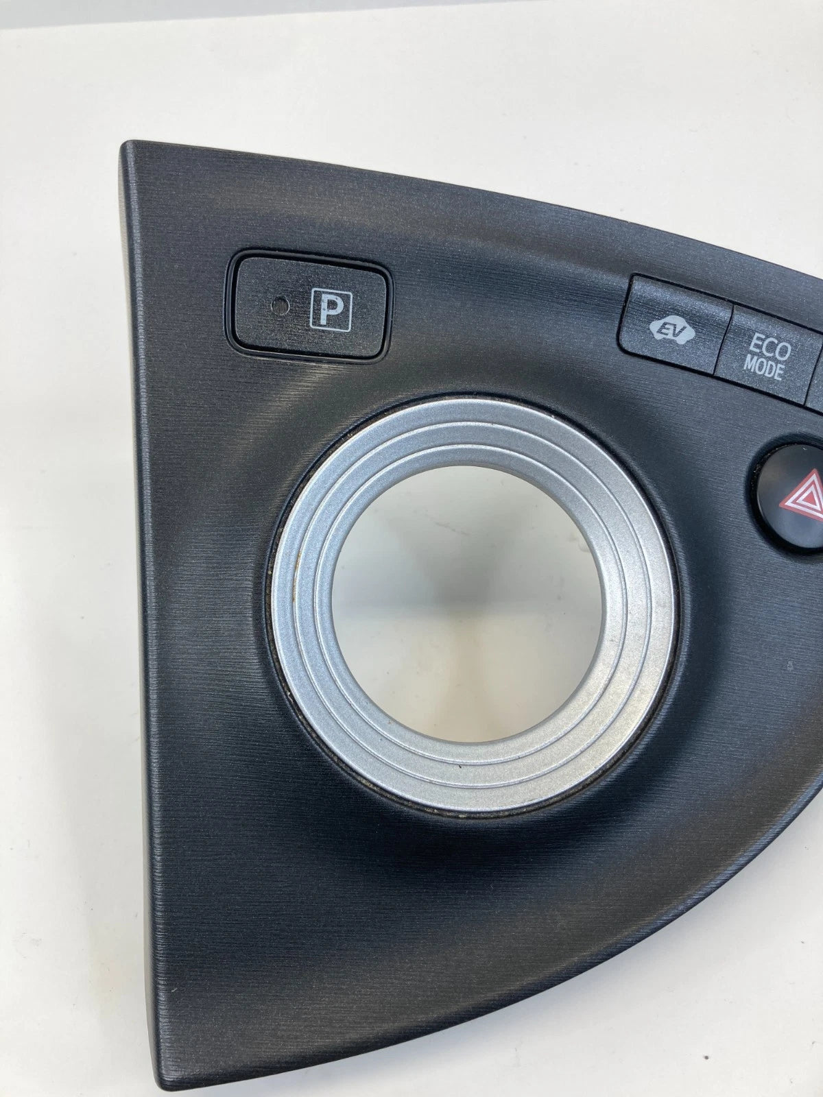 10-15 TOYOTA PRIUS CENTER CONSOLE SHIFT SHIFTER SURROUND TRIM COVER 55404-47020