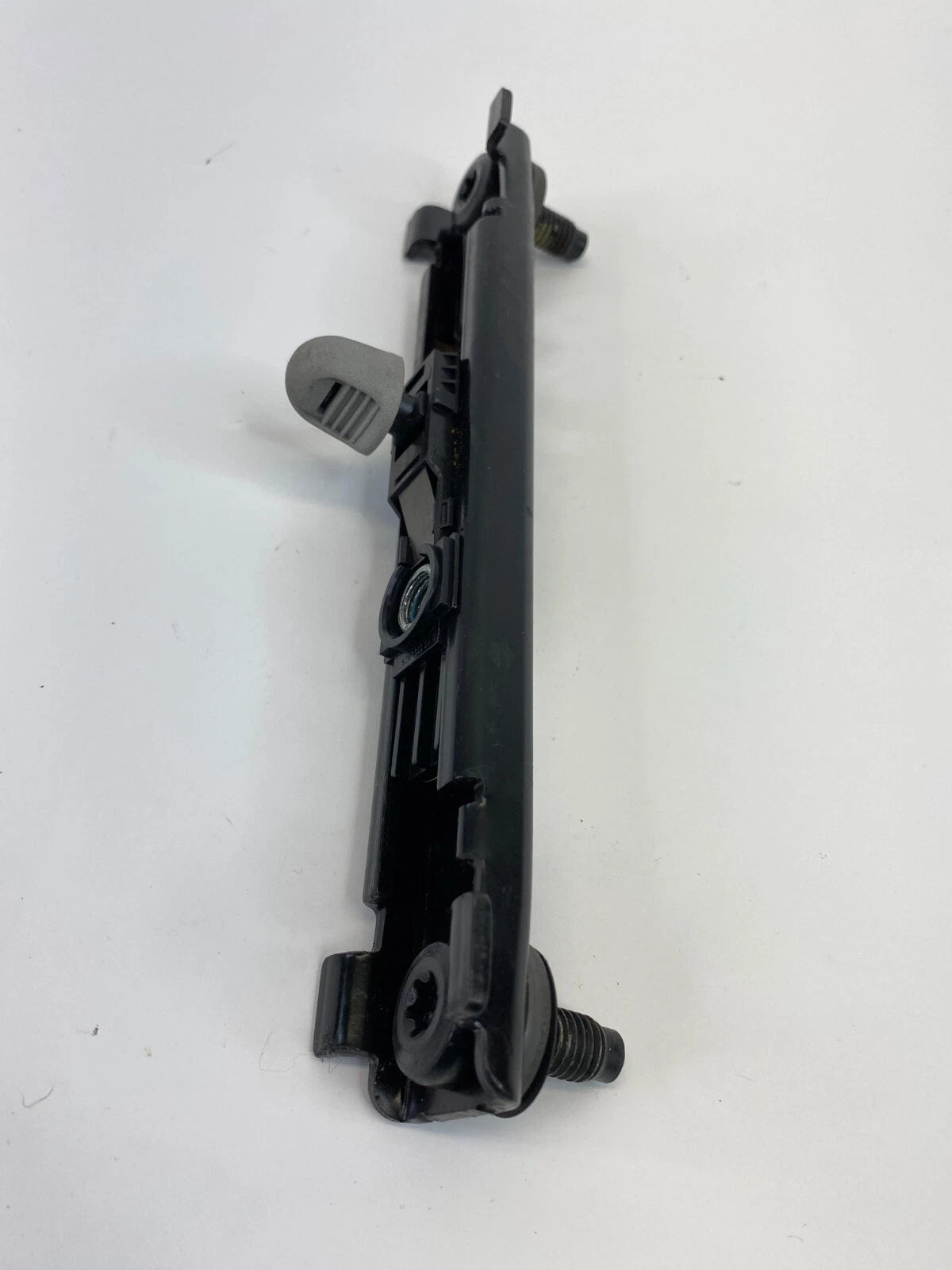 05-10 PONTIAC G6 SEDAN FRONT RIGHT SIDE SEAT BELT HEIGHT ADJUSTER 22704418 OEM