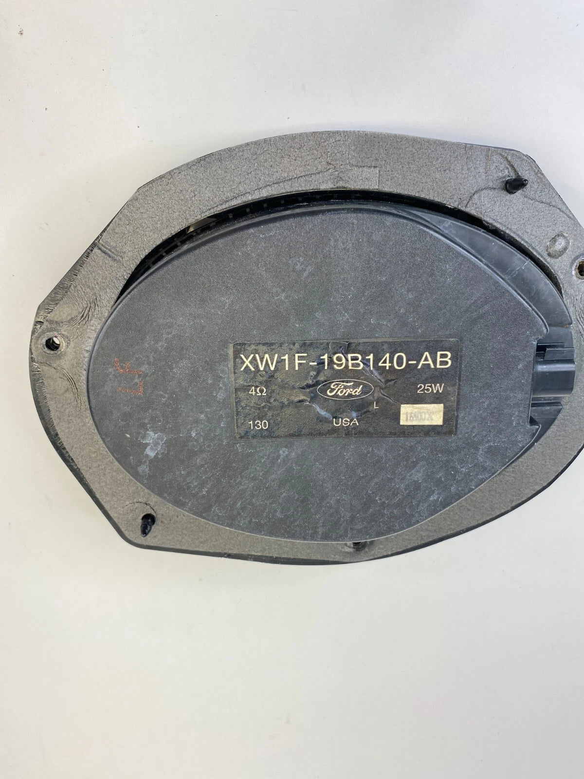 1999-2005 LINCOLN TOWN CAR FRONT LEFT DRIVER SIDE DOOR SPEAKER XW1F-19B140AB OEM