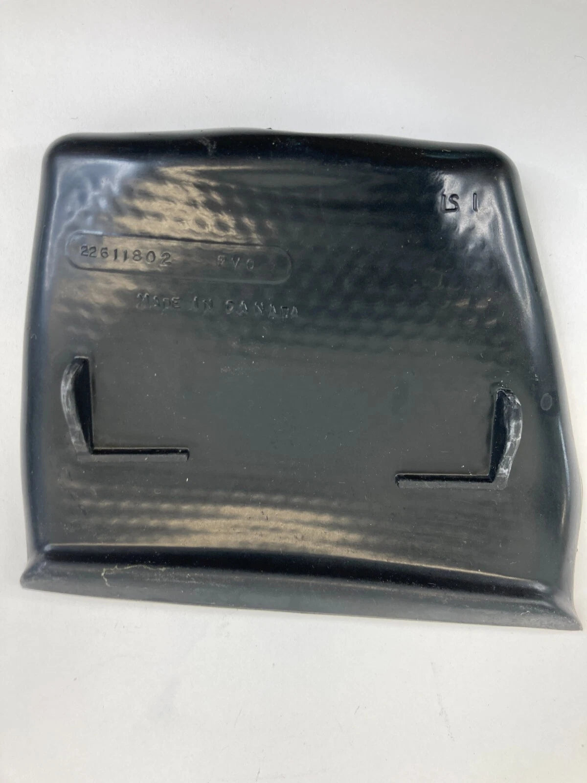 99 00 01 02 03 04 05 PONTIAC GRAND AM DASH LEFT TRAY MAT INSERT 22611802 OEM