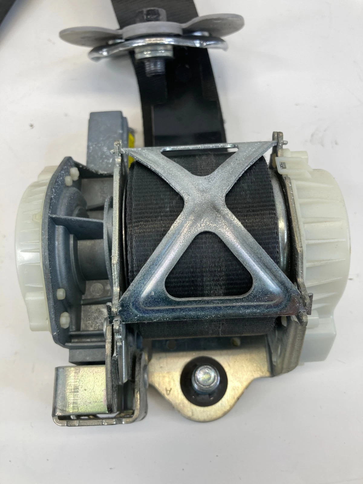 11-14 HYUNDAI SONATA FRONT RIGHT PASSENGER SIDE SEAT BELT RETRACTOR 88820-3Q000