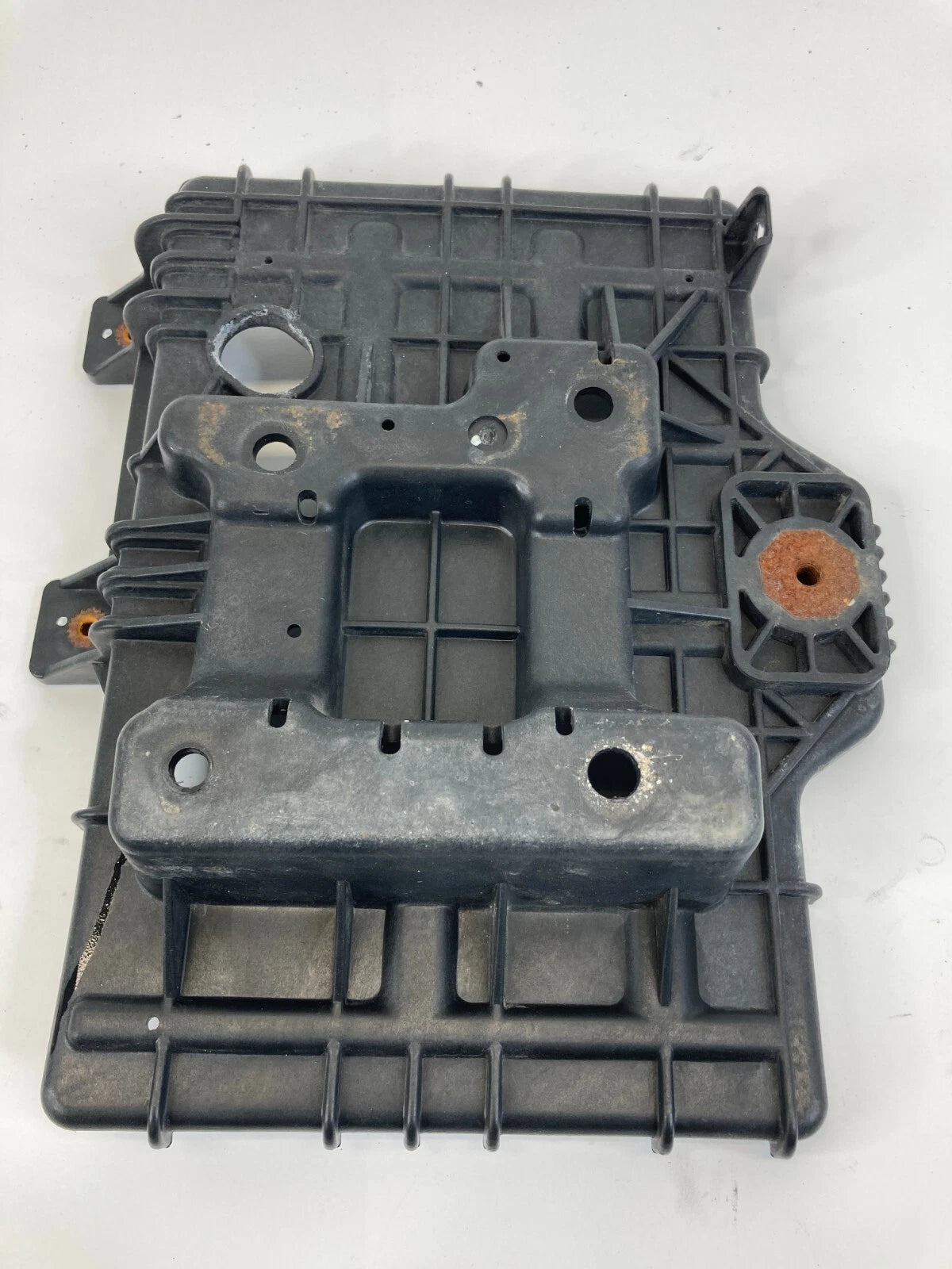 2011 11 HYUNDAI SONATA 2.4L BATTERY RETAINER TRAY HOLDER 37150-3S100