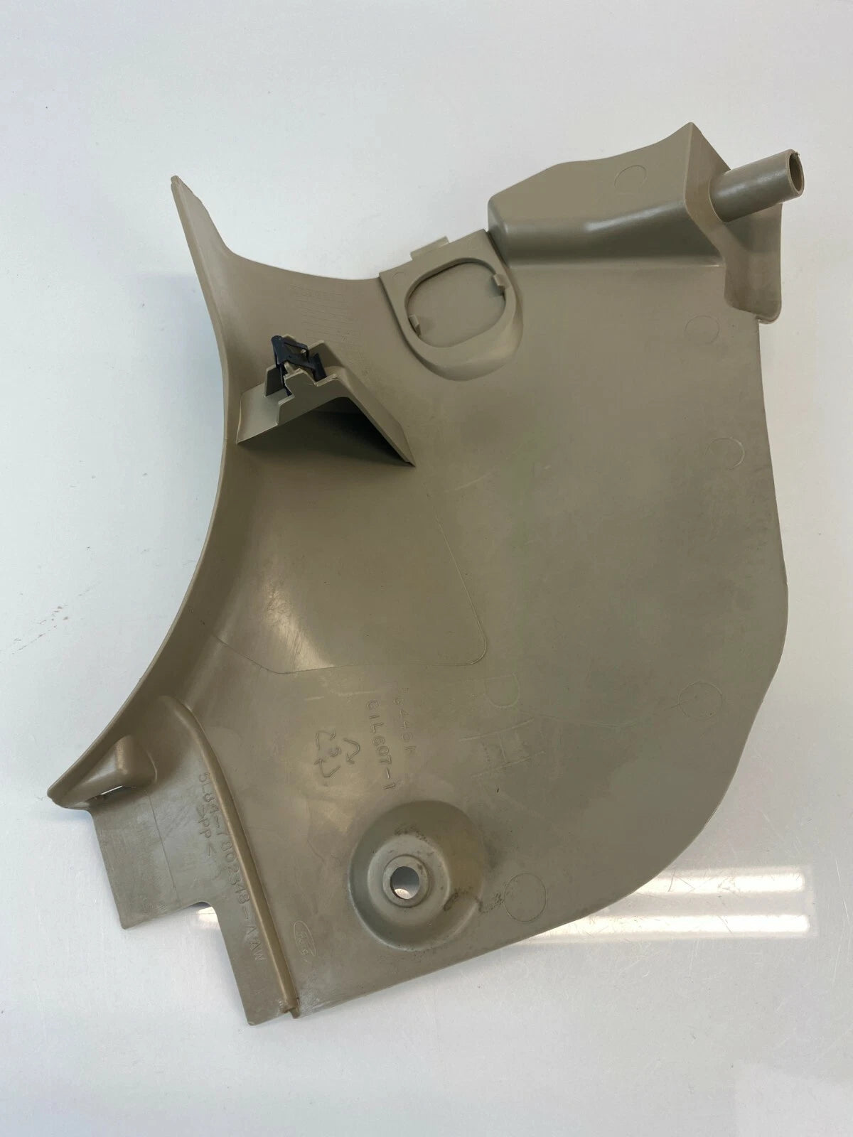 2005-2007 MERCURY MARINER FR RIGHT KICK ACCESS COWL PANEL TRIM OEM 5L847802348AA