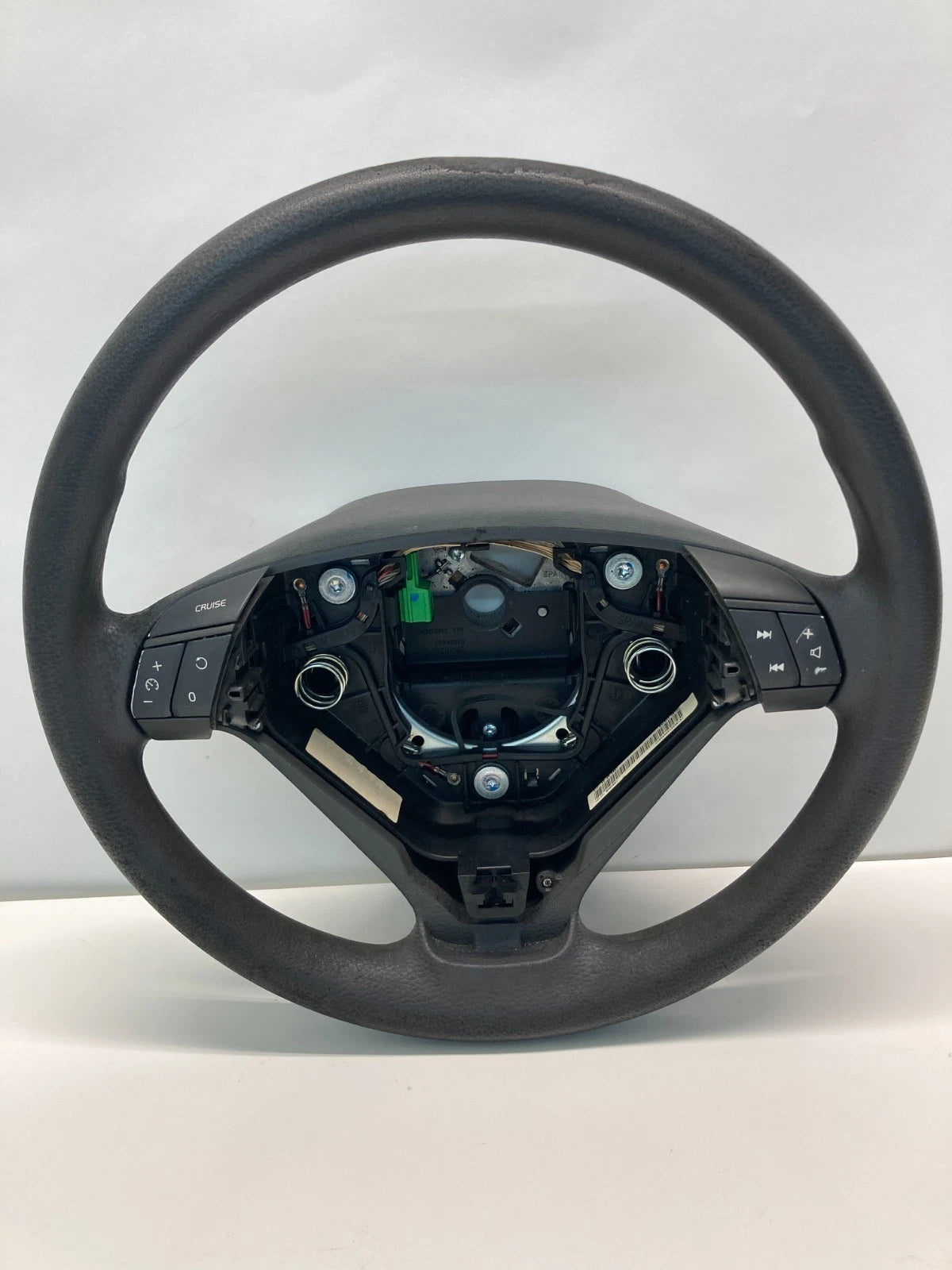 2001-2004 VOLVO S60 STEERING WHEEL 3 SPOKE W/CRUISE & RADIO CONTROL SWITCH OEM