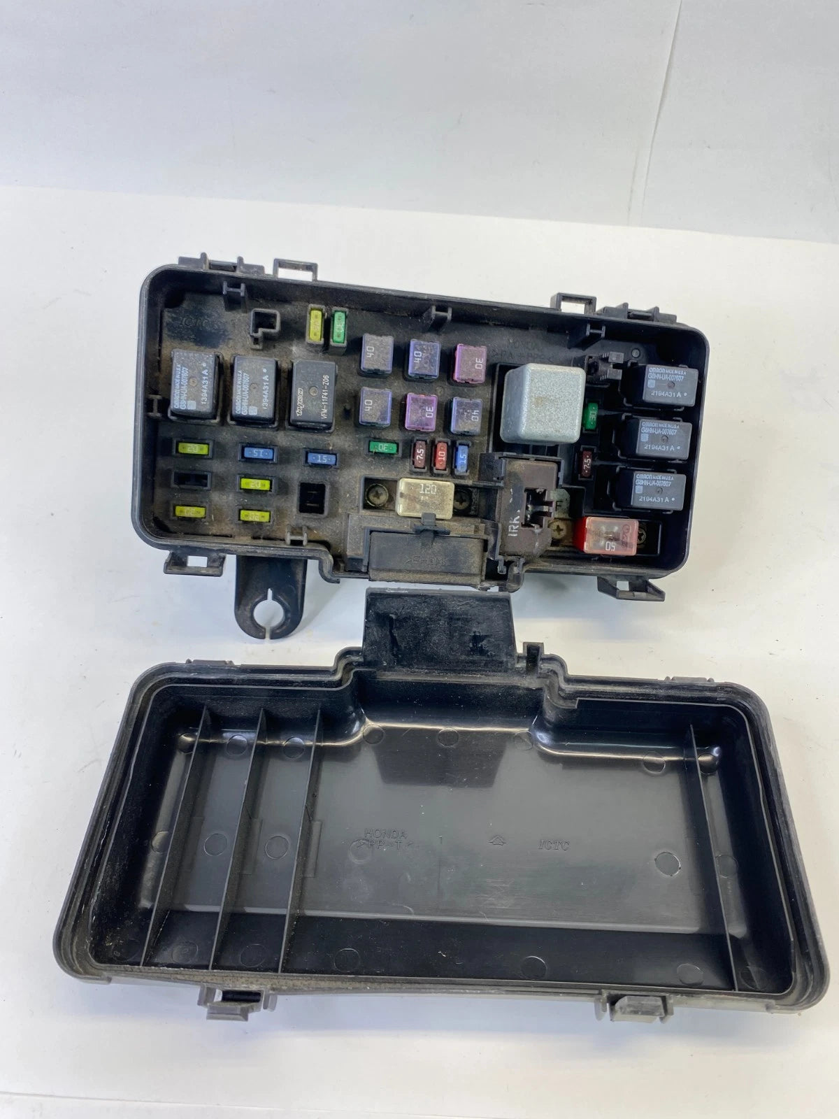 2005-2008 HONDA PILOT EX 3.5L ENGINE FUSE RELAY BOX BLOCK W/ COVER S9V-A3 OEM