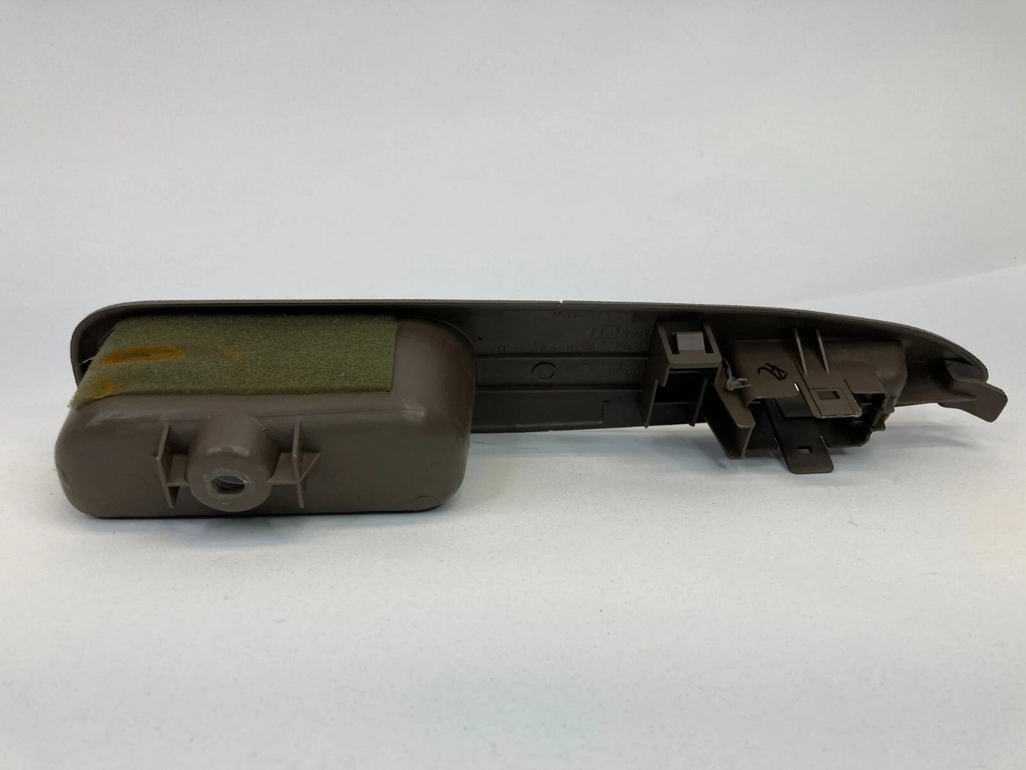 98-01 NISSAN ALTIMA REAR LEFT SIDE DOOR WINDOW SWITCH COVER BEZEL 82961-9E000