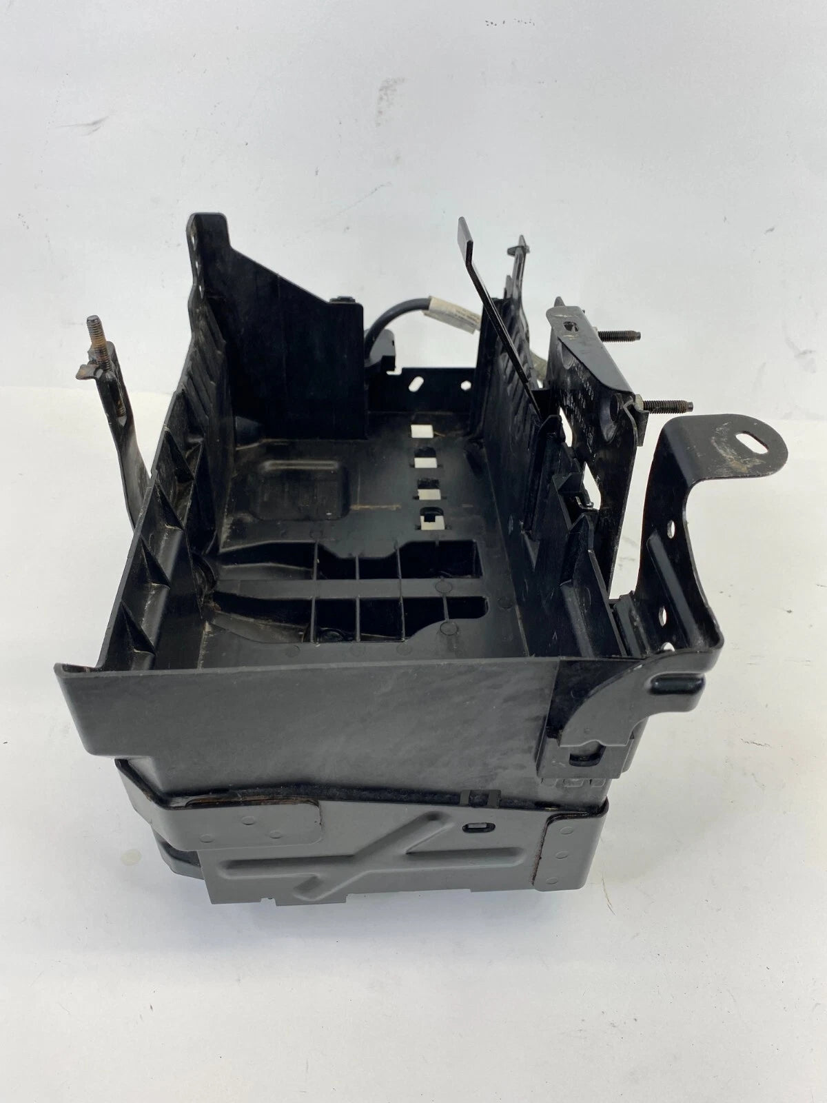 2011 12 13 14 15 2016 CHEVROLET CRUZE LOWER HOLDER BATTERY TRAY BASE COVER OEM