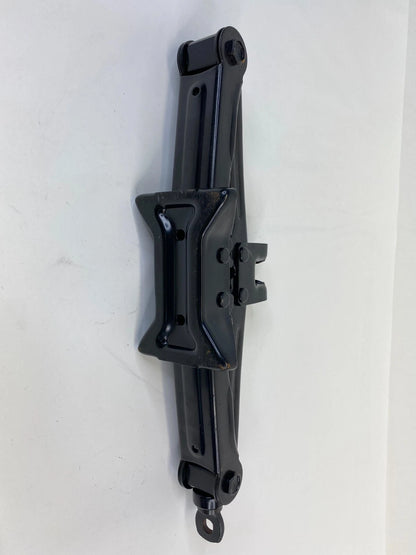 06-10 HYUNDAI SONATA EMERGENCY SPARE TIRE JACK TOOL KIT LUG WRENCH 2210-1000 OEM