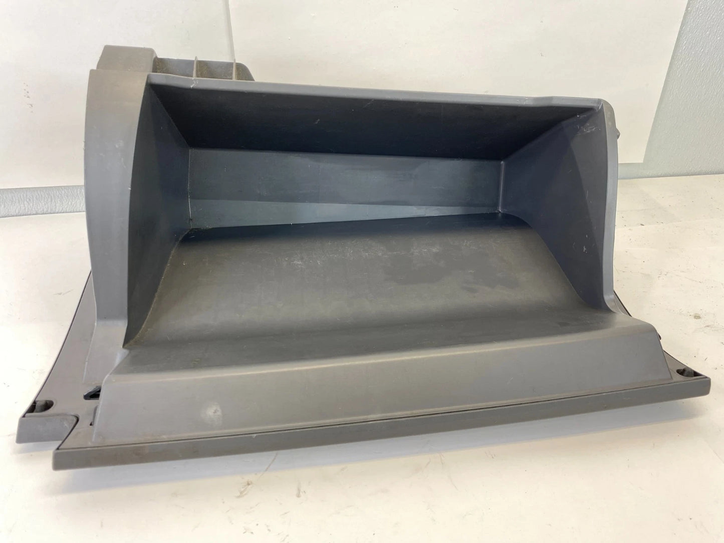 2010-2015 TOYOTA PRIUS GLOVE BOX STORAGE COMPARTMENT DOOR GRAY OEM 55550-47080