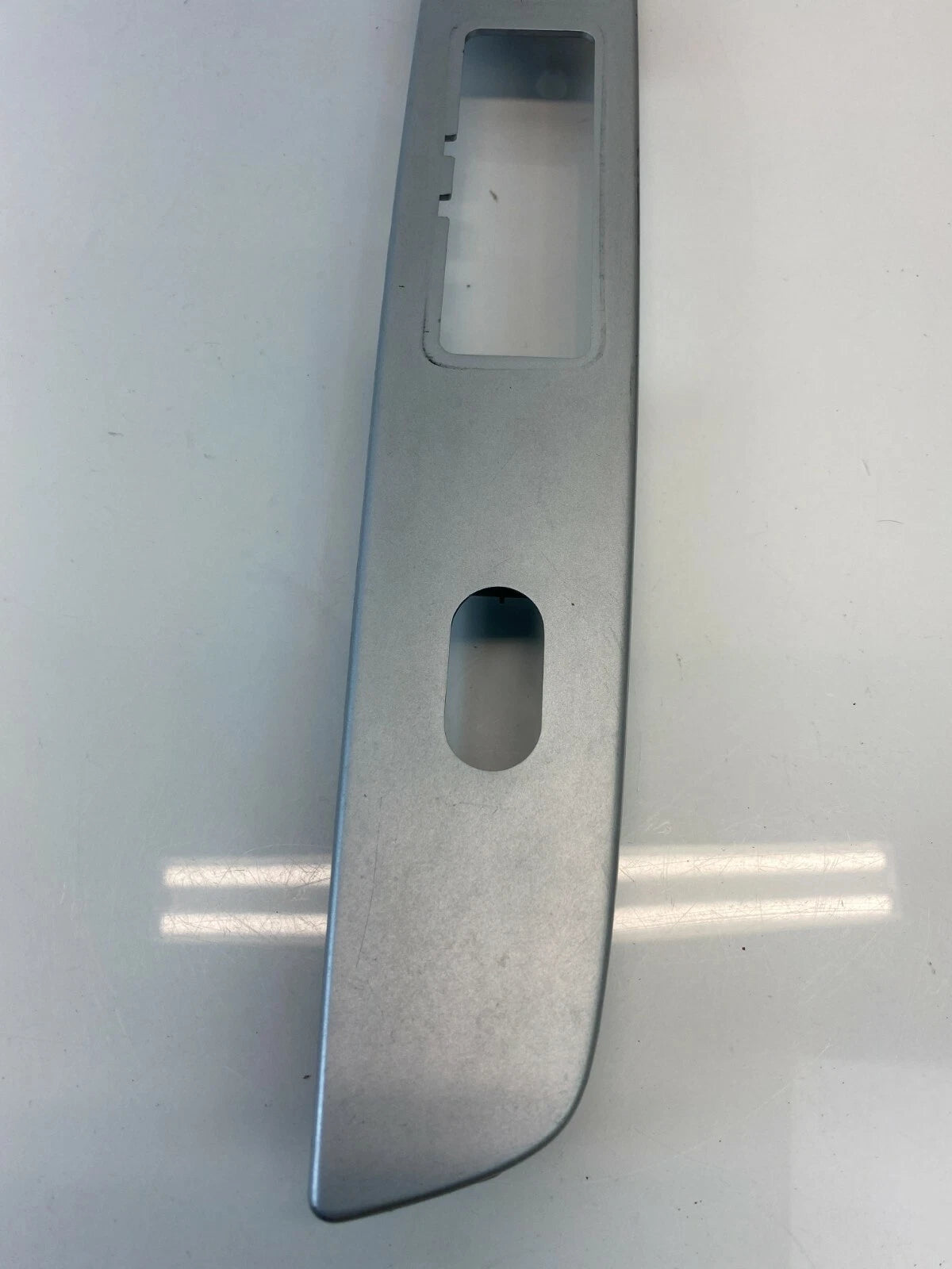 05-07 MERCURY MARINER REAR RIGHT WINDOW SWITCH BEZEL PANEL TRIM 5E6X-14A567-ABW