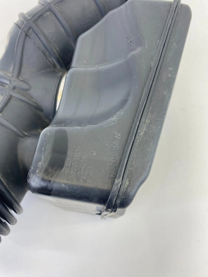 2009-2012 FORD FLEX AIR INTAKE CLEANER RESONATOR HOSE DUCT TUBE VP8G1U-9F764-AC