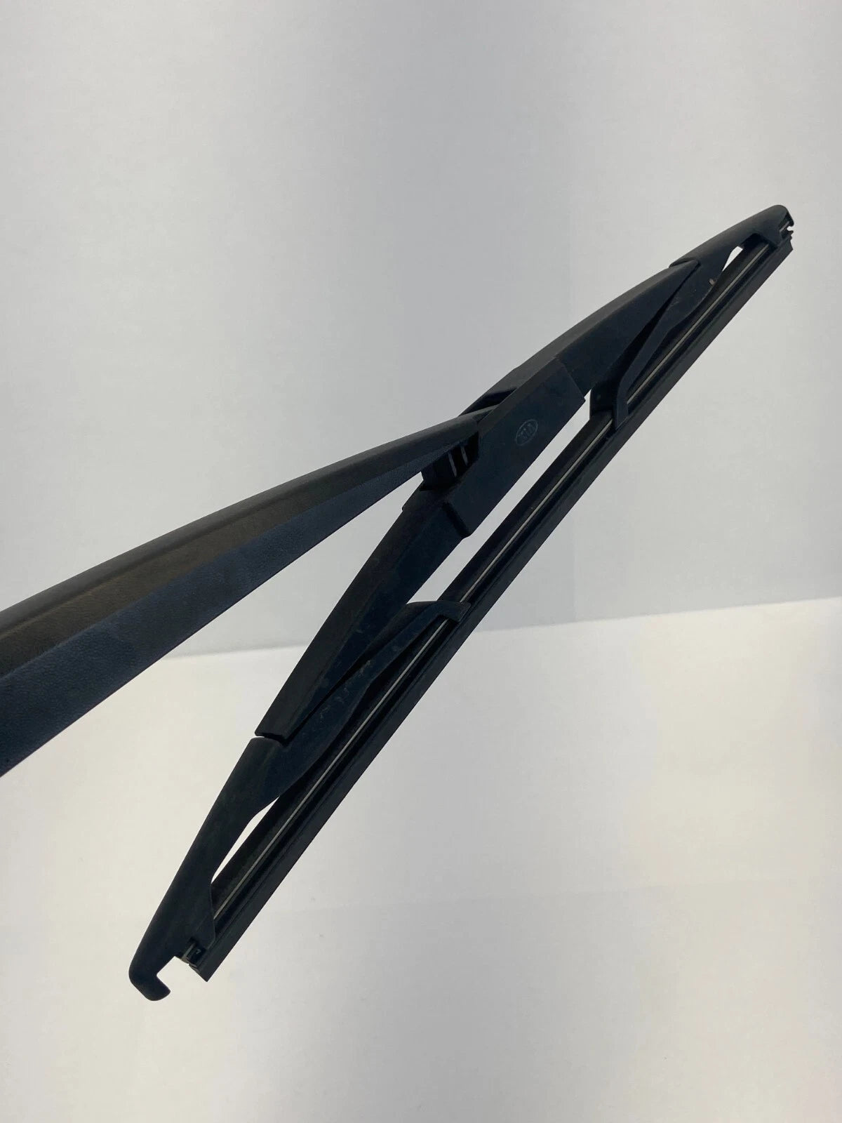 2010 2011 2012 2013 KIA SOUL REAR BACK WINDSHIELD WIPER ARM BLADE OEM