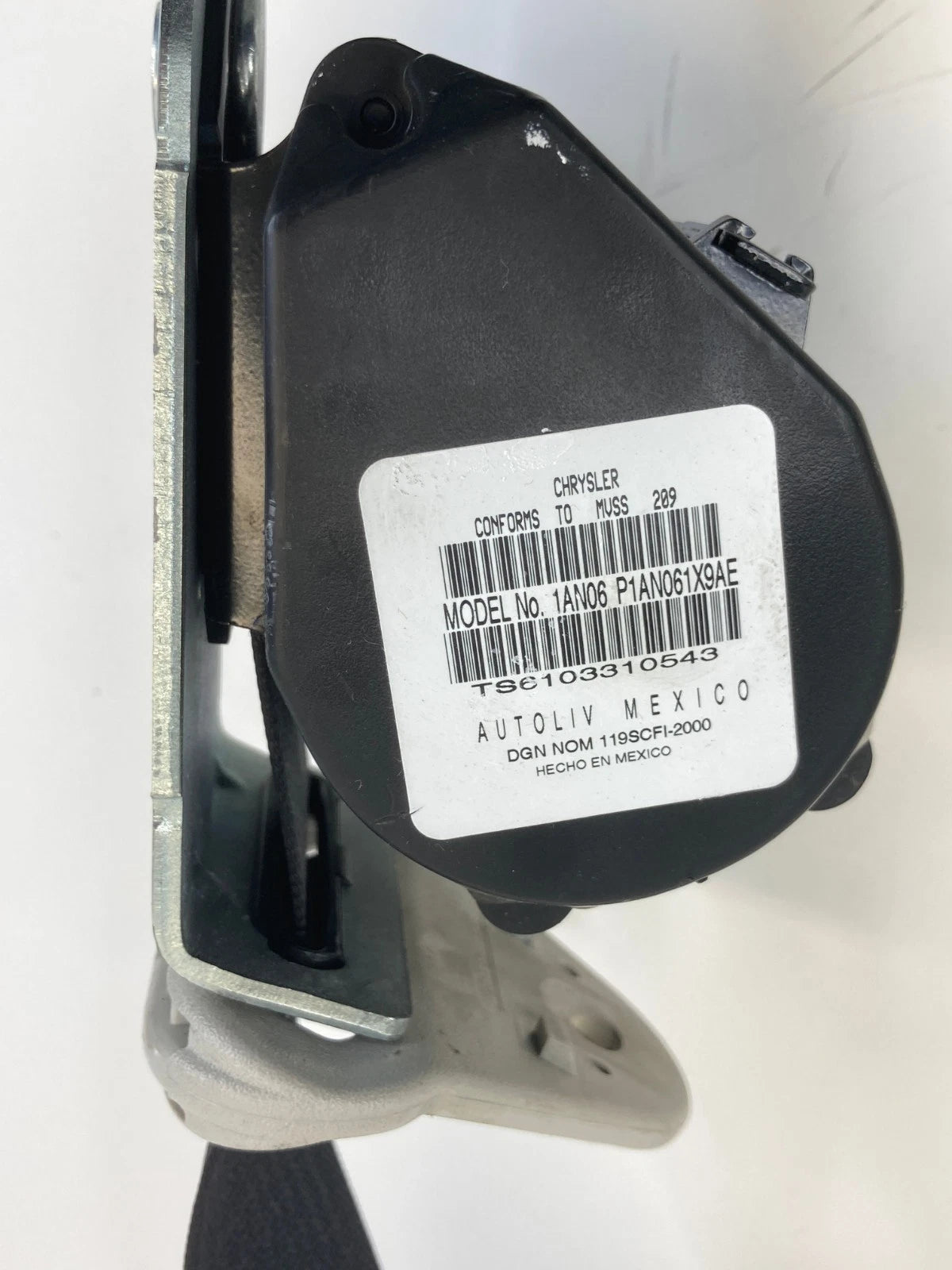 2011-2020 DODGE JOURNEY REAR RIGHT PASSENGER SEAT BELT RETRACTOR 1AN061X9AE OEM