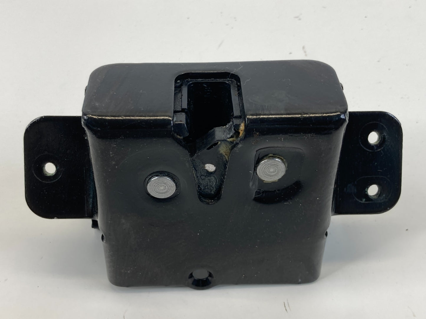 27-17 Chevrolet Equinox Rear Trunk Lid Tailgate Liftgate Lock Latch Actuator