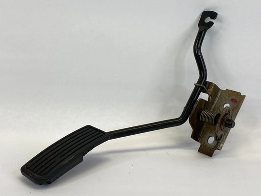 2001-2005 HONDA CIVIC 1.7 A/T ACCELERATOR GAS PEDAL WITH BRACKET MOUNT OEM