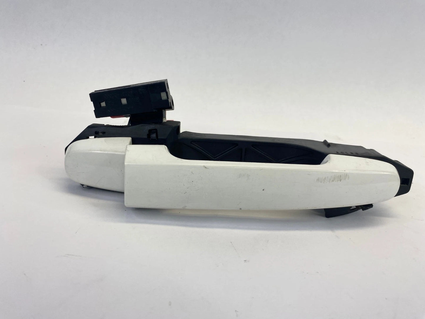 2009-2013 TOYOTA COROLLA RH PASSENGER SIDE OUTSIDE REAR DOOR HANDLE ASSEMBLY OEM