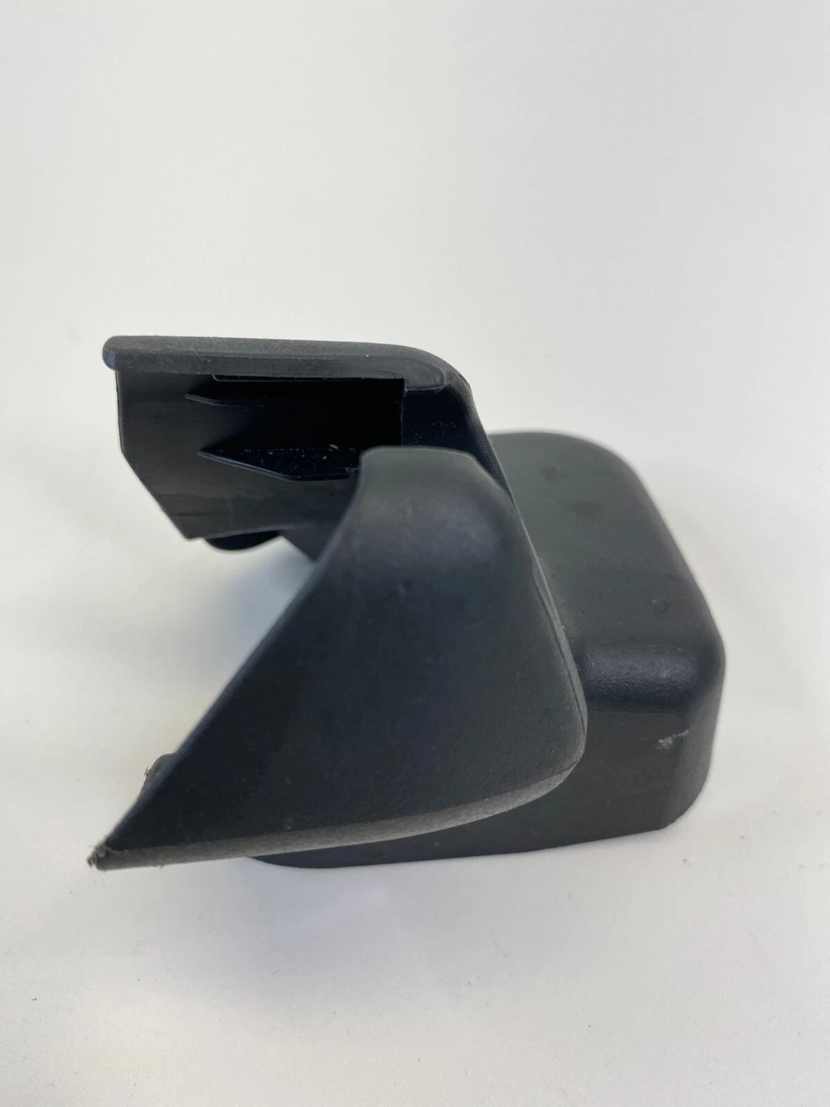 2009-2013 TOYOTA COROLLA RIGHT SEAT TRACK END OUTER COVER TRIM 72137-12170 OEM